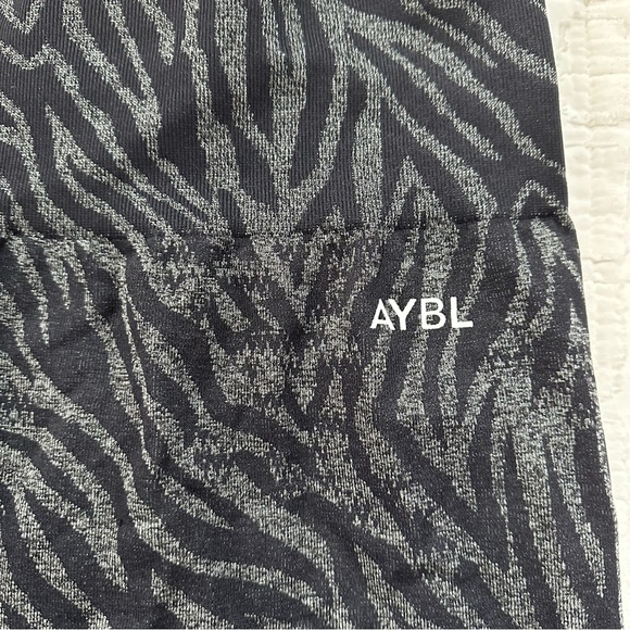 AYBL Evolve Seamless Animal Print Shorts - Picture 3 of 7